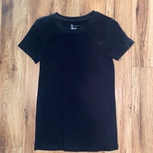 Gap essential crew tee